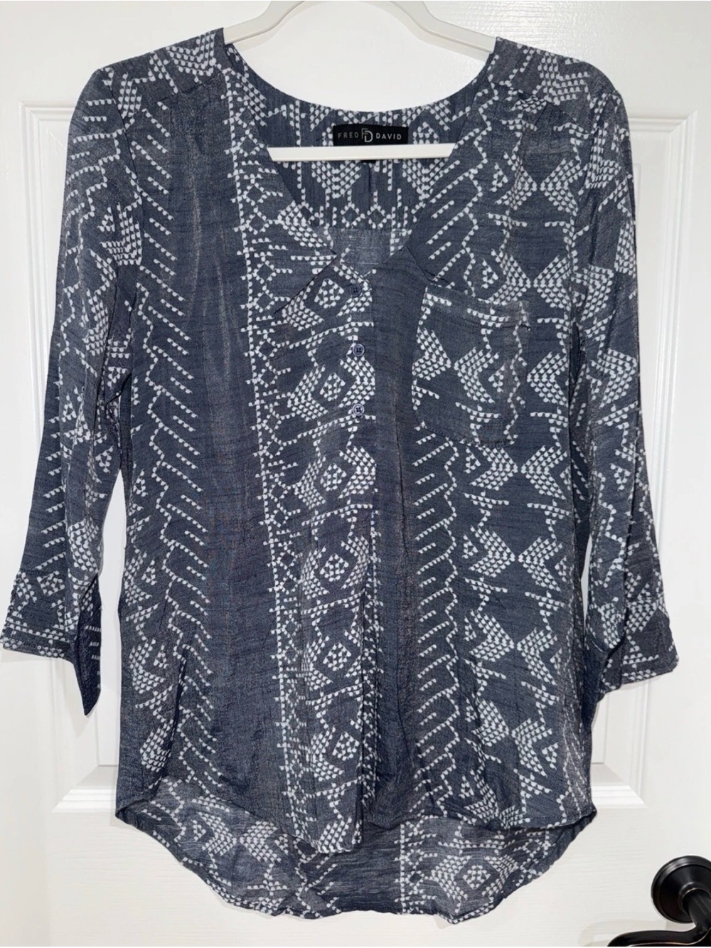 Fred David Women's M 3/4 Sleeve Tunic Blouse Hi-Low Hem Gray/White Geometric